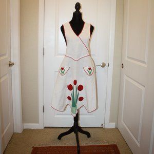 VINTAGE Scandinavian Valentine Apron - White with Red Tulips Embroidered - S